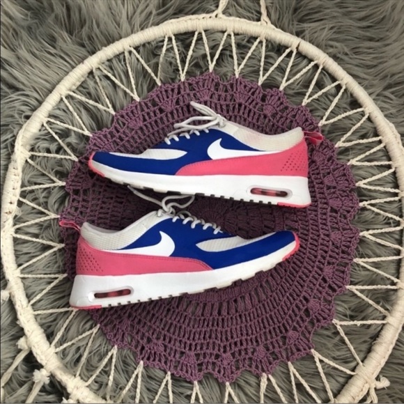 Nike Women’s Air Max Thea Pink And Blue - Picture 2 of 8